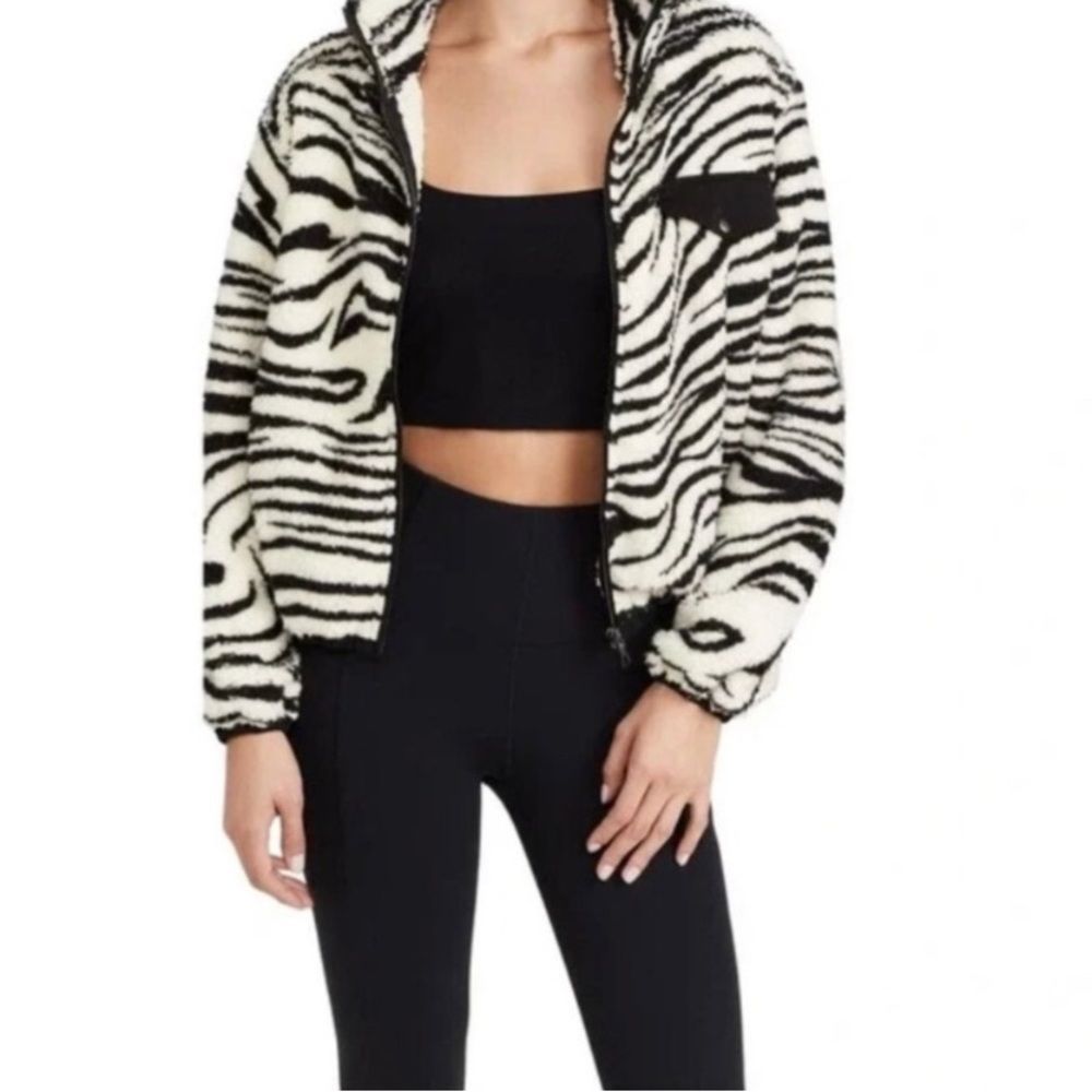 Plush Sherpa Revolve Zebra Zip Up Jacket - Size XS